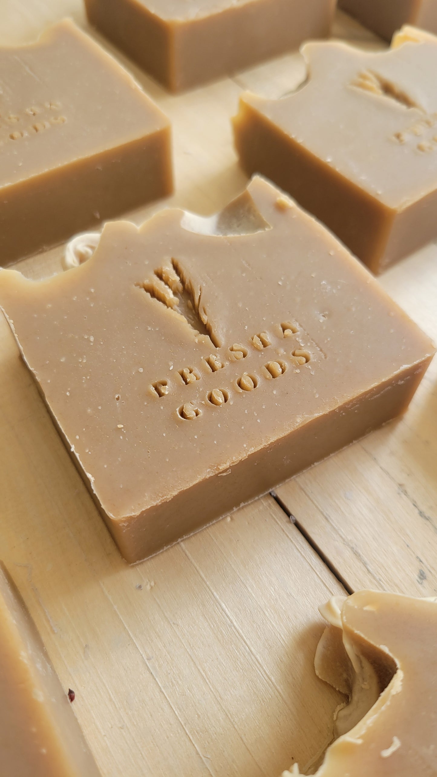 Goat Milk, Oats & Honey fragranced artisan soap